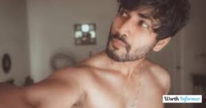 Relationship Status & Personal Life