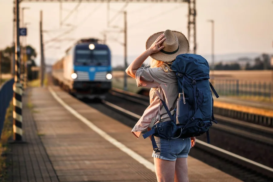 Budget Travel Tips for Affordable and Memorable Trips budget travel tips
